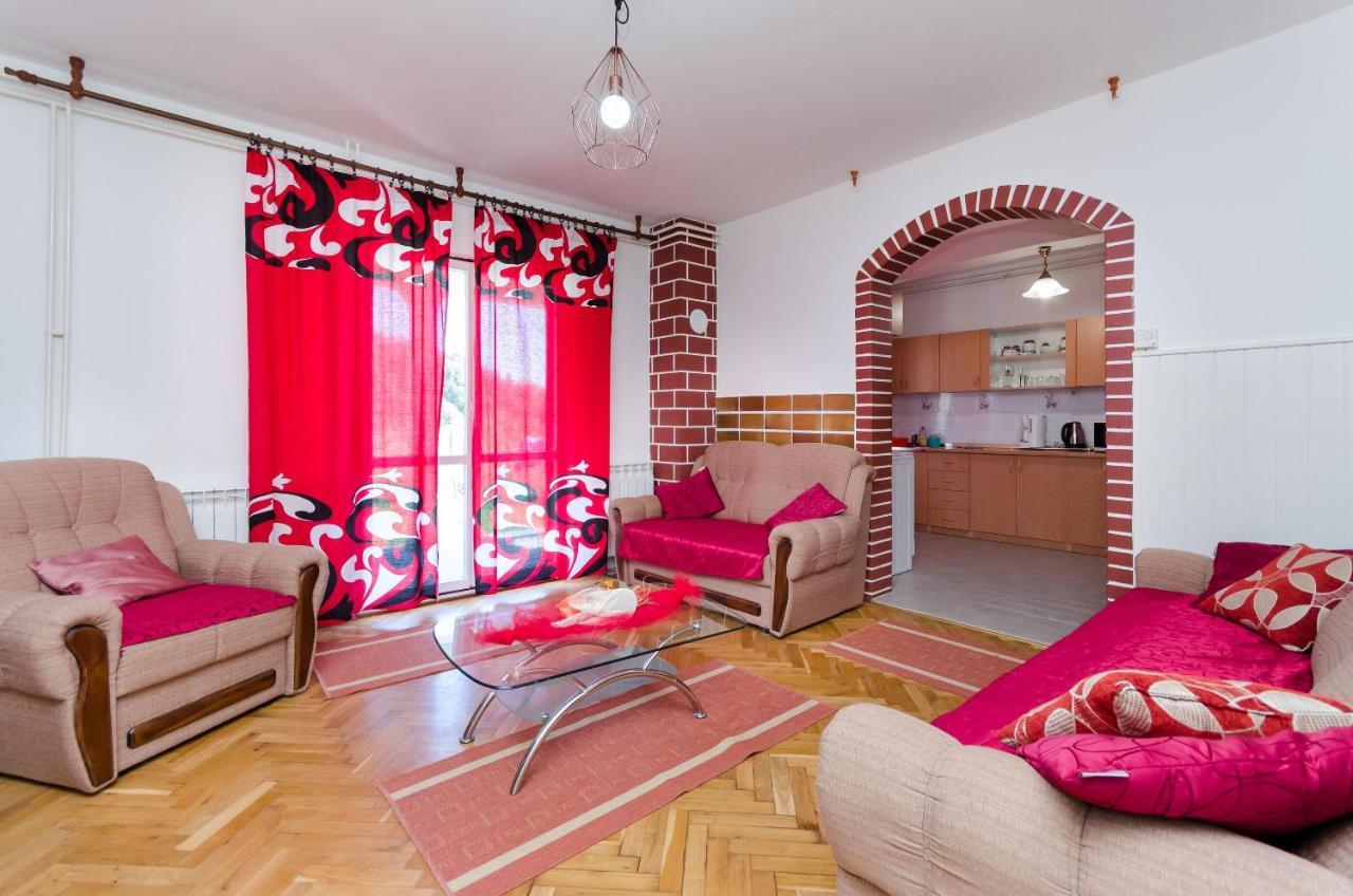 Apartments Vesna Kampor Esterno foto